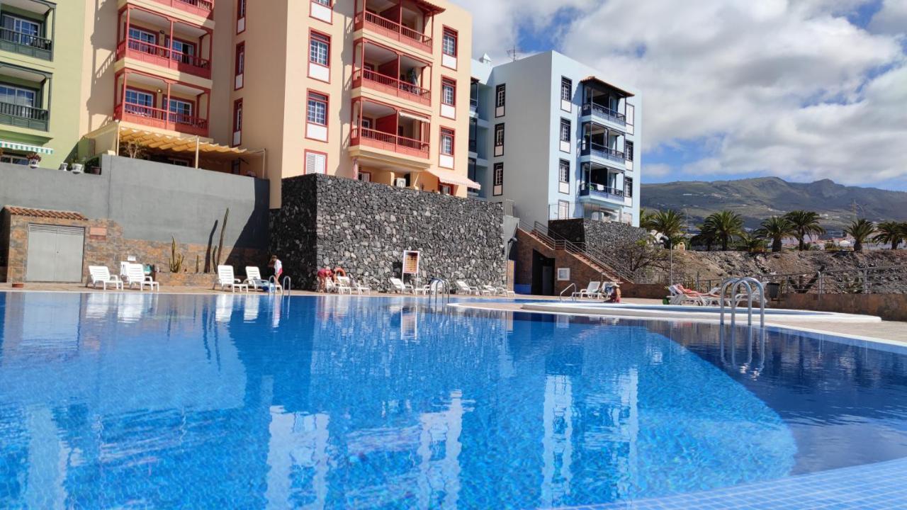 Huebsche Ferienwohnung Mit 2 Schlafzimmern, Pool Und Wlan, Strandnaehe カジャオ・サルバヘ エクステリア 写真
